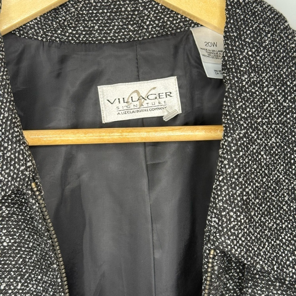 Van Heusen women’s Gray Blazer - Picture 3 of 4